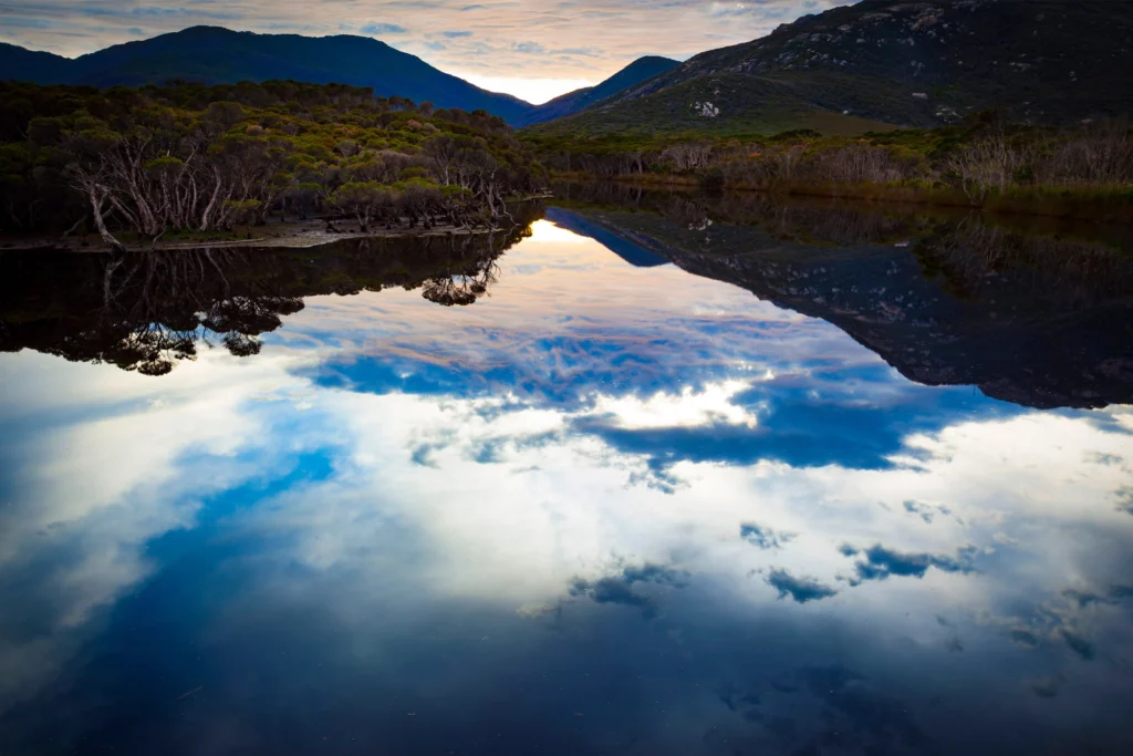 Victoria-Caravan-Spots-Header-Image